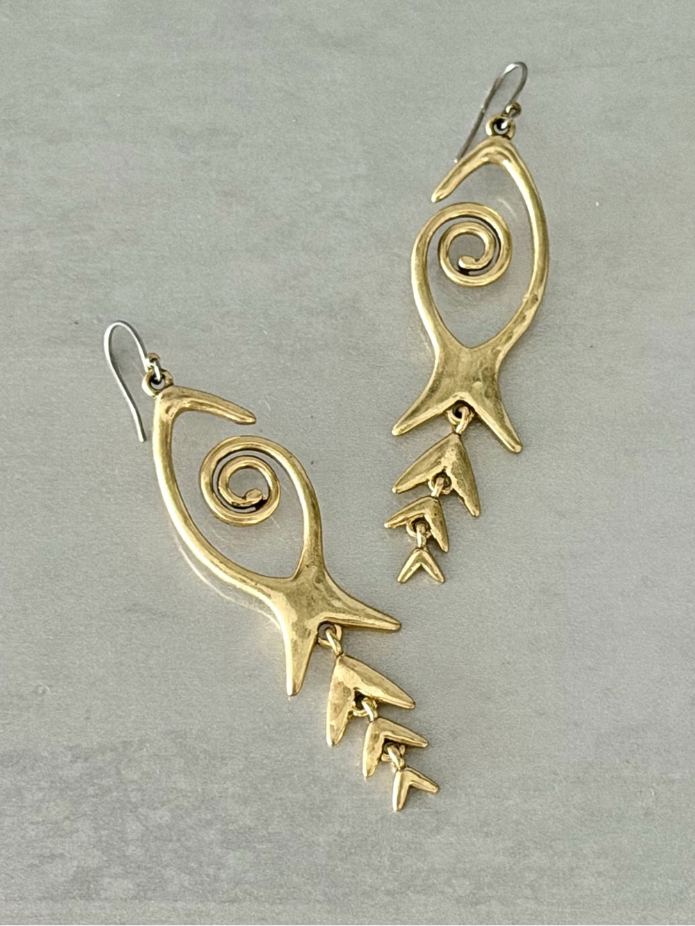 Adorable Lucky Brand Goldtone Coastal Fish Bone Skelton Spiral Earrings
